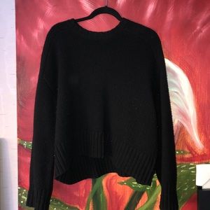 Everlane black cropped sweater